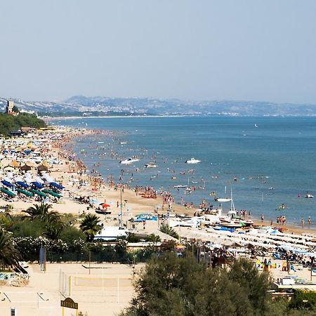 Zaffiro Luxury Silvi Vacanza Silvi Marina Zewnętrze zdjęcie